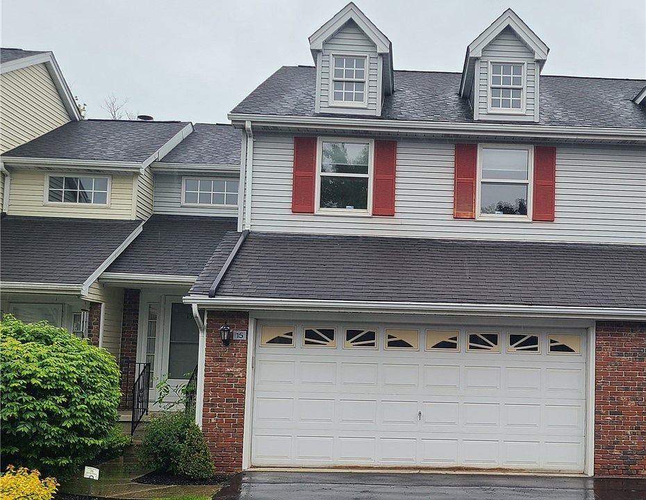 1st image of 15 Hillcrest Hts #15