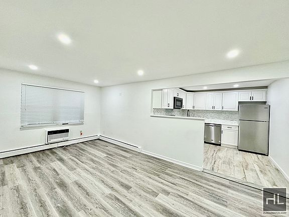 4th image of 84-29 149th Ave #1