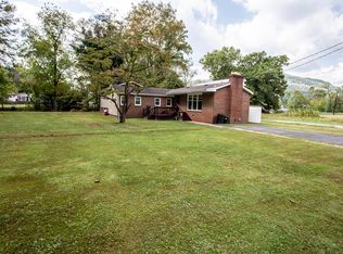 325 Hamblen St S, Big Stone Gap, VA 24219