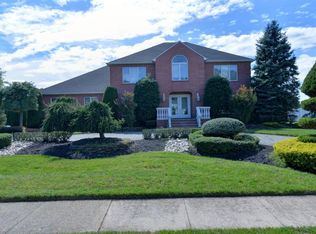 20 Miro Cir, Marlboro, NJ 07746