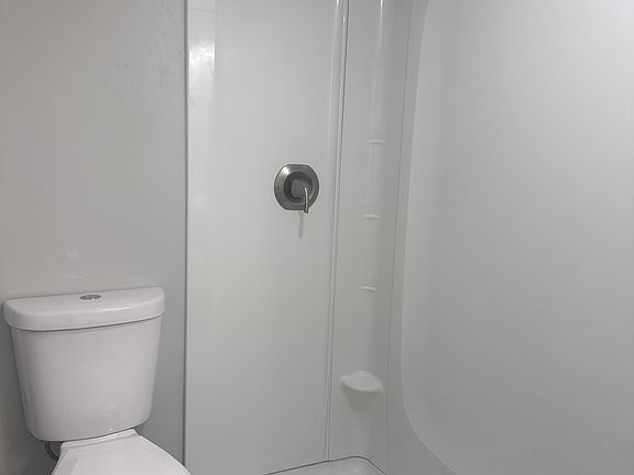 4th image of 16 Cove View Ln #8