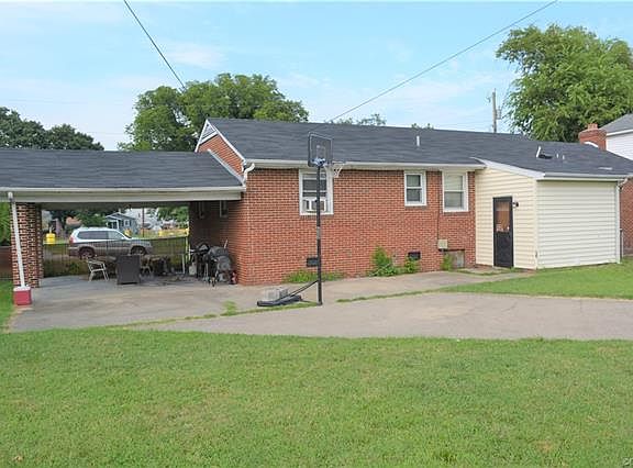 4th image of 2008 Carver St