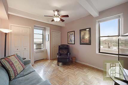 4th image of 77 Park Ter E APT D86