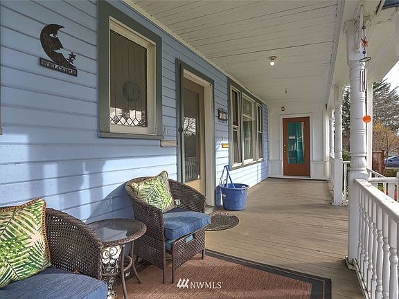 5th image of 219 5th Ave NW