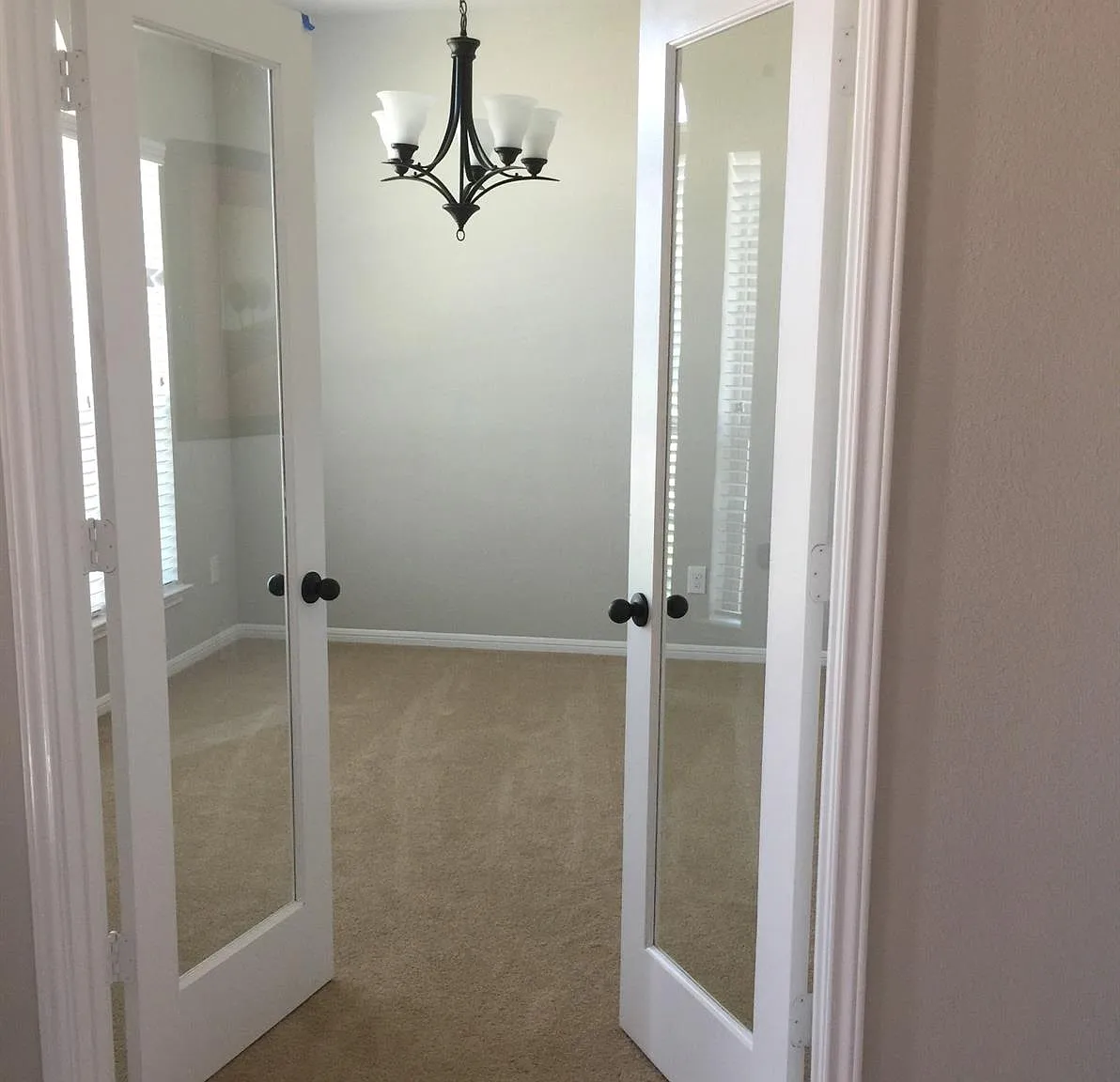 3 bed, 2.0 bath, 1793 sqft, $2,200 — Photo 3