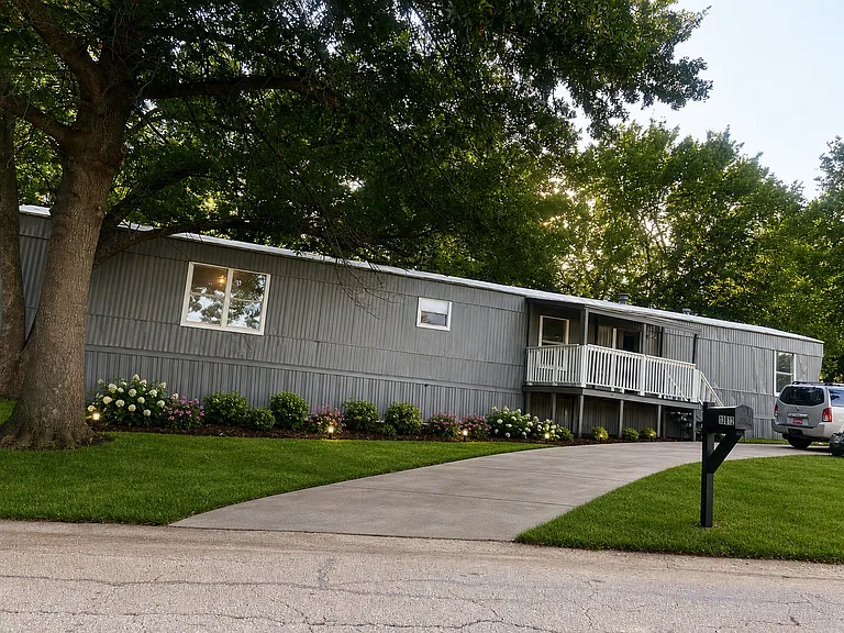 13812 S Zenith St #1 — Photo 21