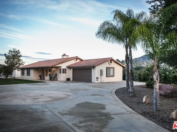 30135 Rolling Hills Dr, Valley Center, CA 92082