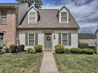 213 Timber View Dr, Harrisburg, PA 17110