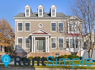 8821 Screech Owl Ct, Gainesville, VA 20155