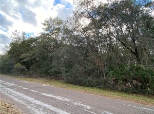 827 N Star Blaze Dr, Crystal River, FL 34428