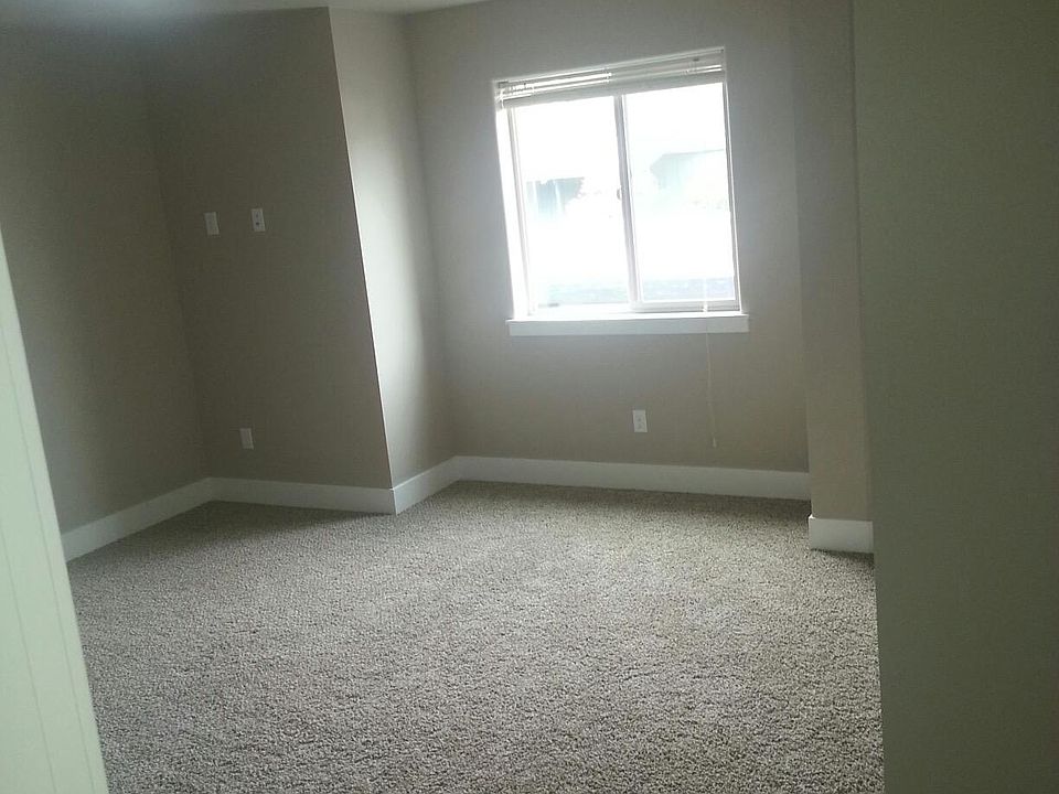 Large upstairs bedrooms