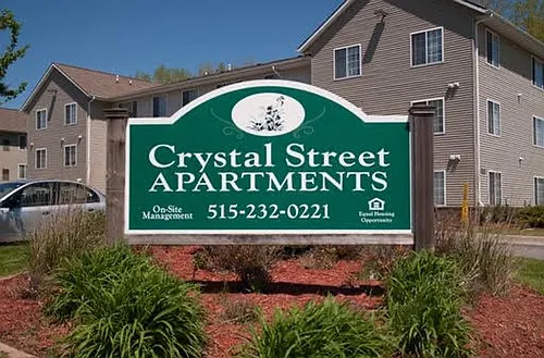 225 Crystal St Photo 1