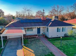 1830 Leoni Dr, Hanford, CA 93230