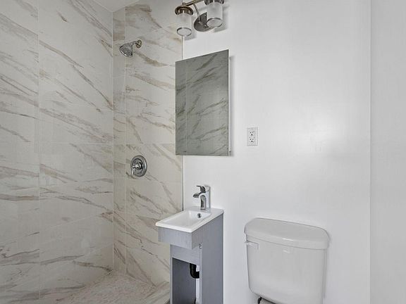 5th image of 541 N Spaulding Ave #3/4