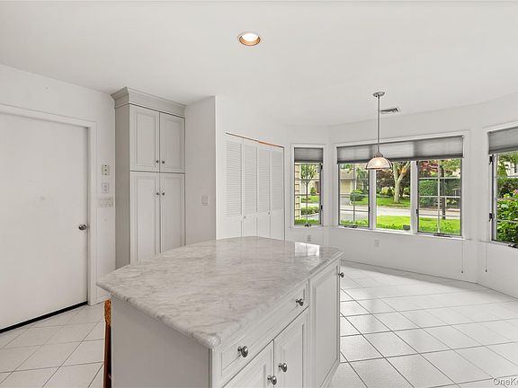 5th image of 34 Cedar Ridge Lane