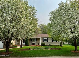 110 11th Ave NW, Watertown, SD 57201