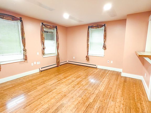 5th image of 31 Northfield St #33