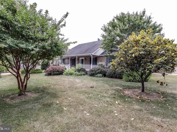 201 Shining Willow Way, La Plata, MD 20646