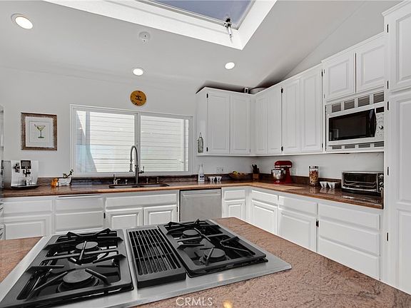 5th image of 477 35th St