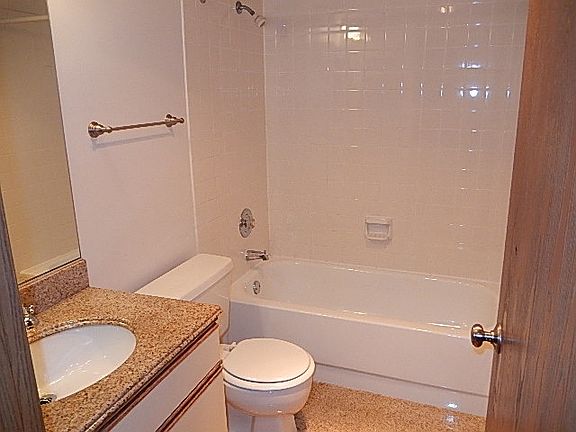 5th image of 75 Kristin Cir APT 216