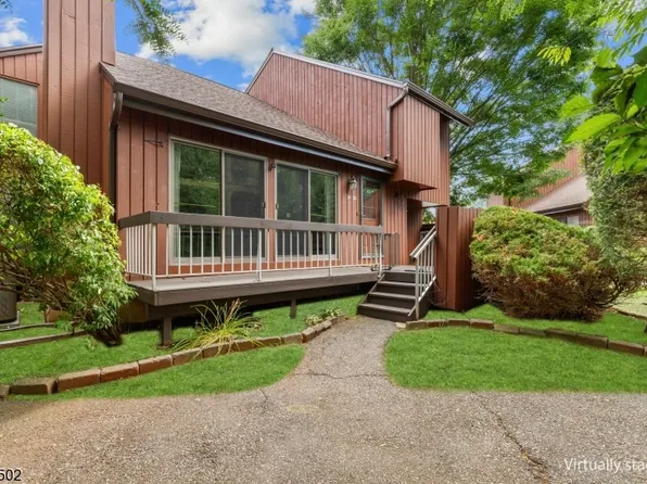 21 Bloomingdale Dr #3D, Hillsborough Twp., NJ 08844