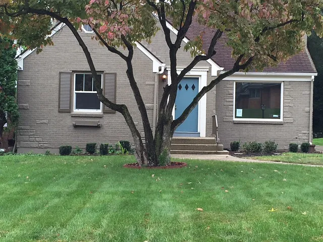 1616 Hall St SE photo 1