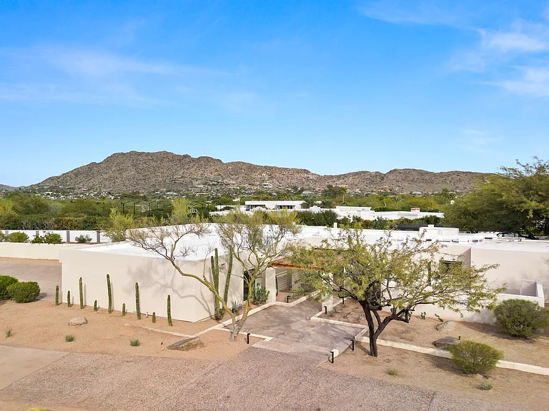 5910 E McDonald Dr — Photo 4
