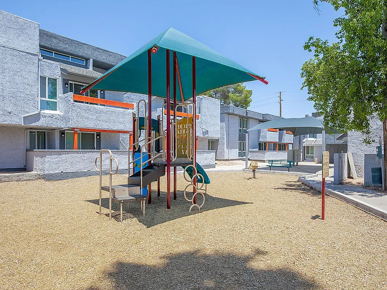 Agave Ridge Apartments — Photo 22