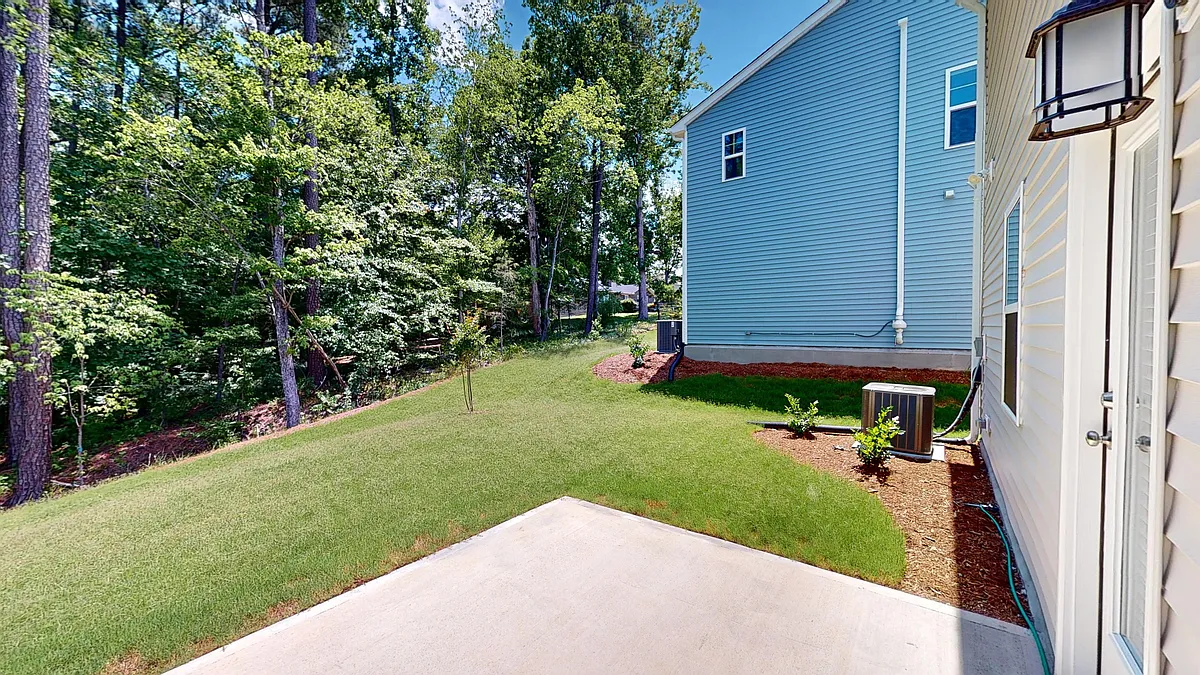 Building Photo - 132 Red Robin Rd