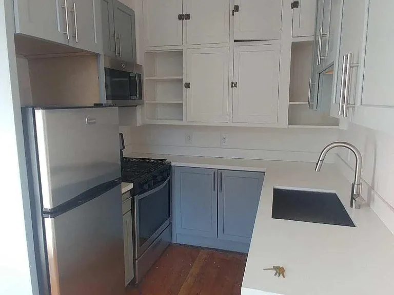 566 Fell St #22 — Photo 4