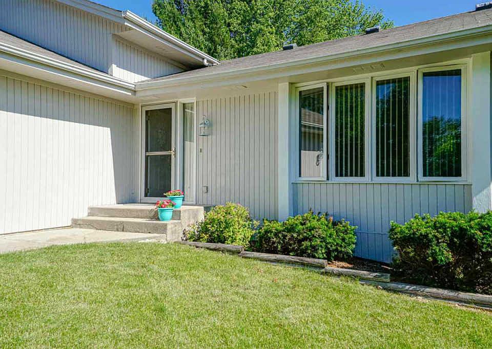 1st image of 7268 Montmorency Dr