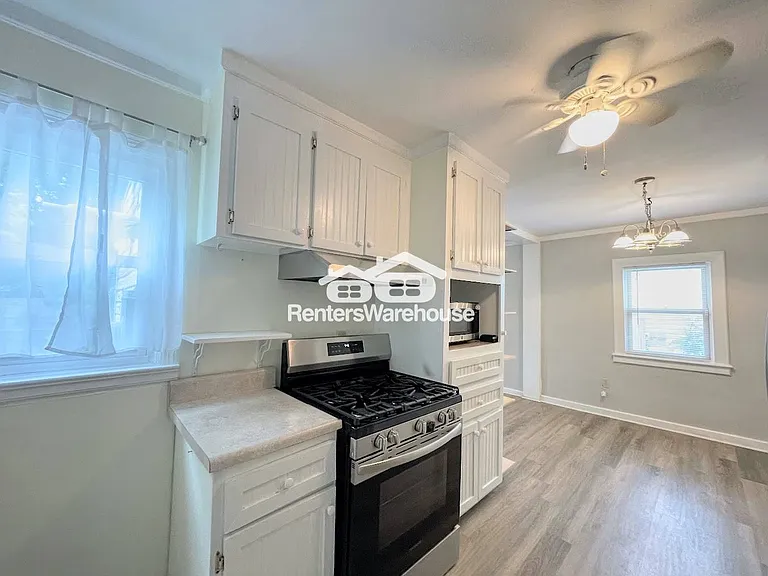 8455 Radnor Rd — Photo 14