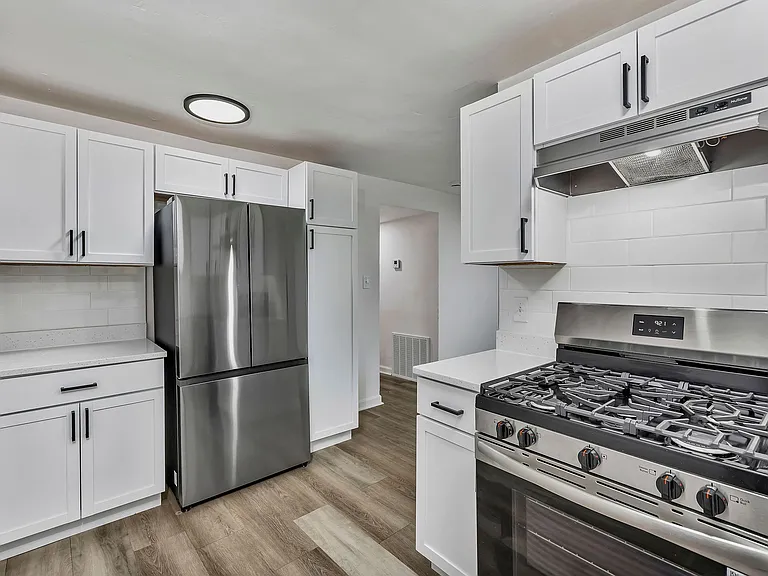 2535 Lysle Ln #1B — Photo 8
