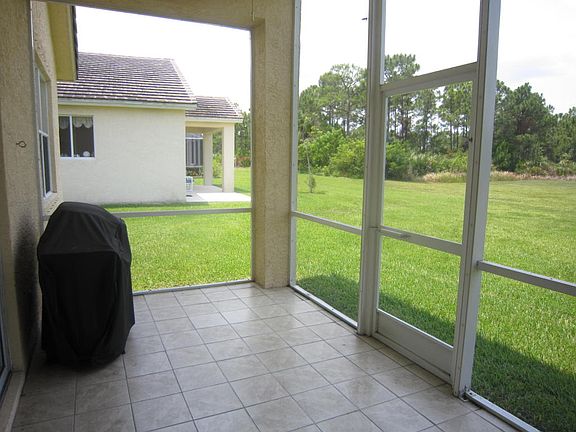 2nd image of 268 SW Lake Forest Way