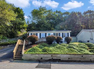 121 Cottage St, Honesdale, PA 18431