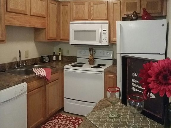 4th image of 3022 Sugar Creek Ln