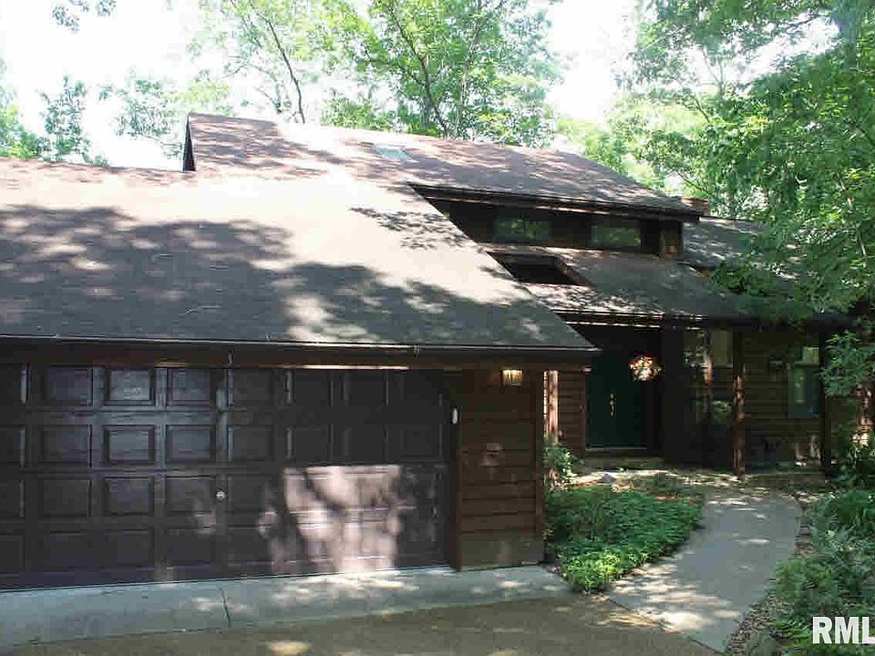 1st image of 3 E Bay Ct