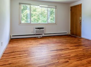 1401 Trailsway #1401-02, Madison, WI 53704