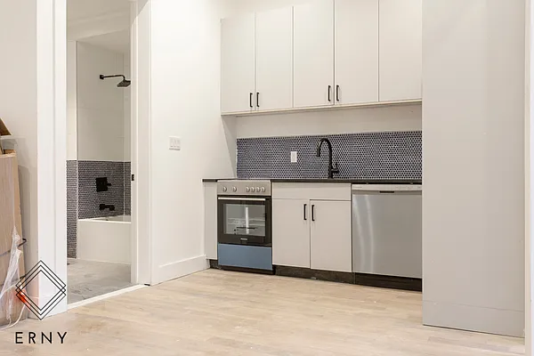 Rented by Pinn Realty | media 26