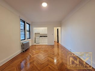 25-38 43rd St #F6, Astoria, NY 11103