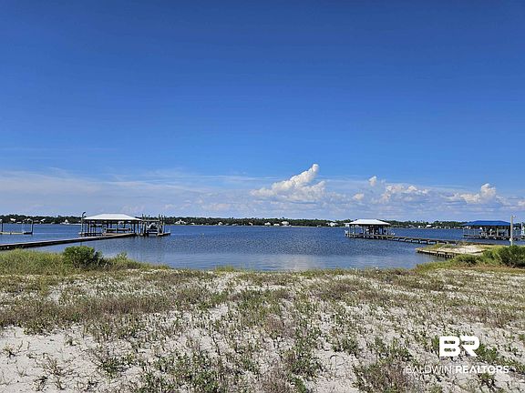 4th image of 2368 W Beach Blvd