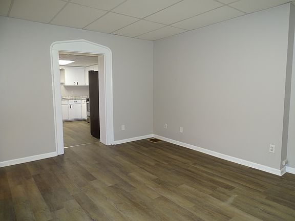 3rd image of 324 N High St #A