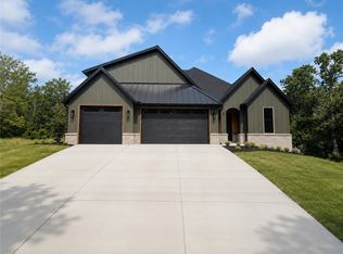 5 Nairn Ln, Bella Vista, AR 72715