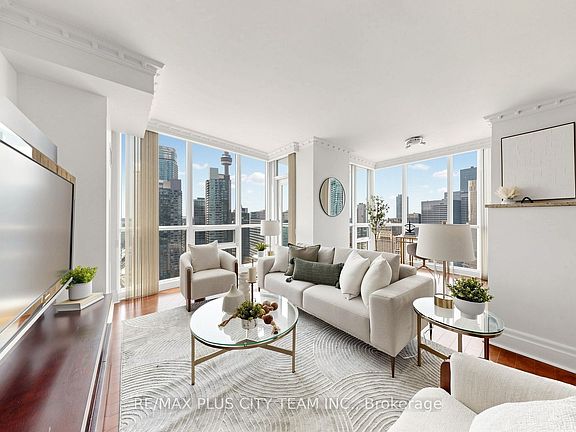 5th image of 16 Harbour St #4302