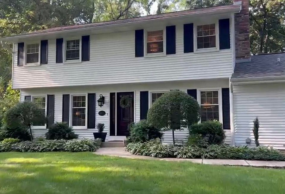 1st image of 5073 Whippoorwill Dr