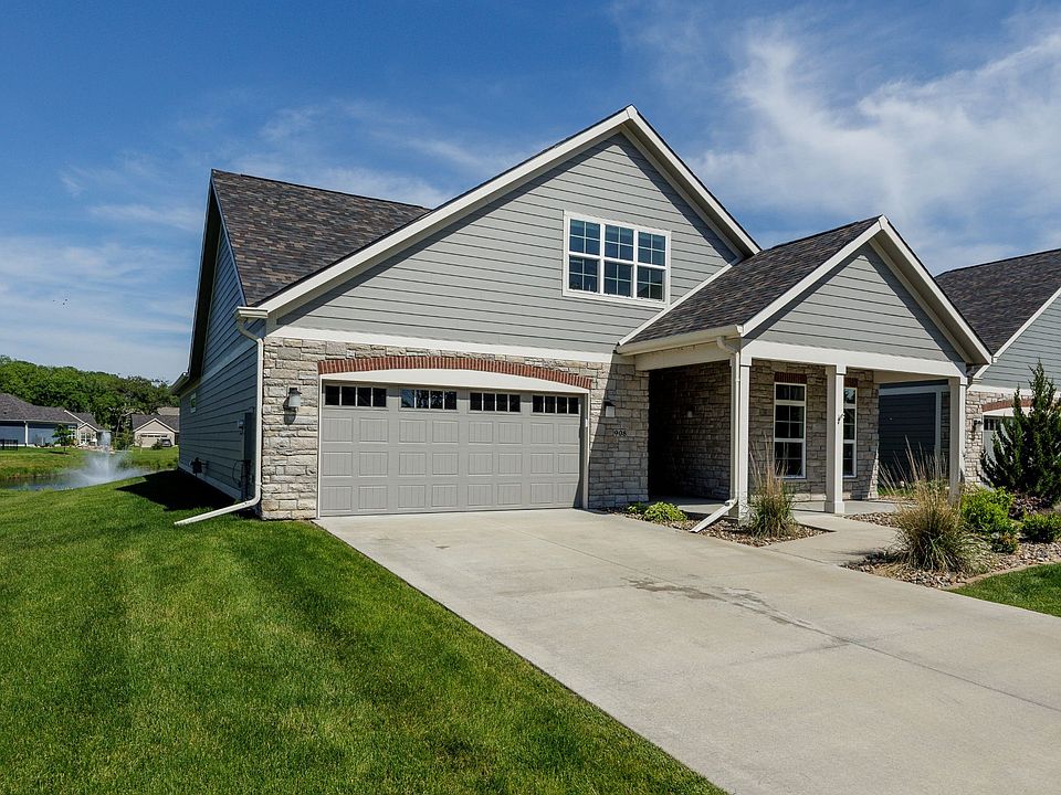 1st image of 908 S 100th St