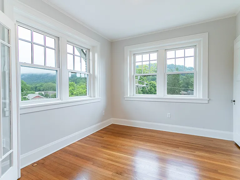 215 E Chestnut St #402 — Photo 7