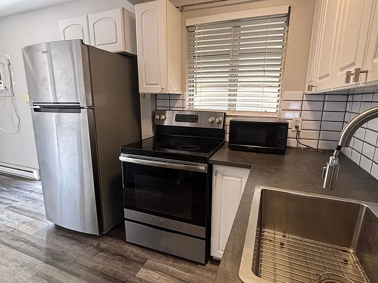 918 24th Ave N #12 — Photo 9