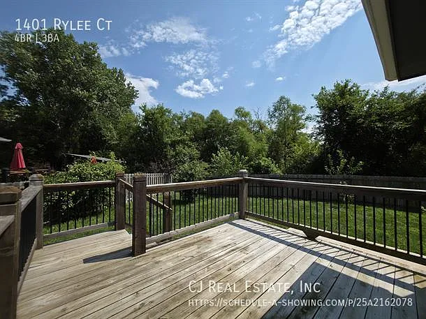 1401 Rylee Ct — Photo 11