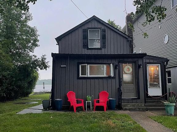 2nd image of 2047 River Rd